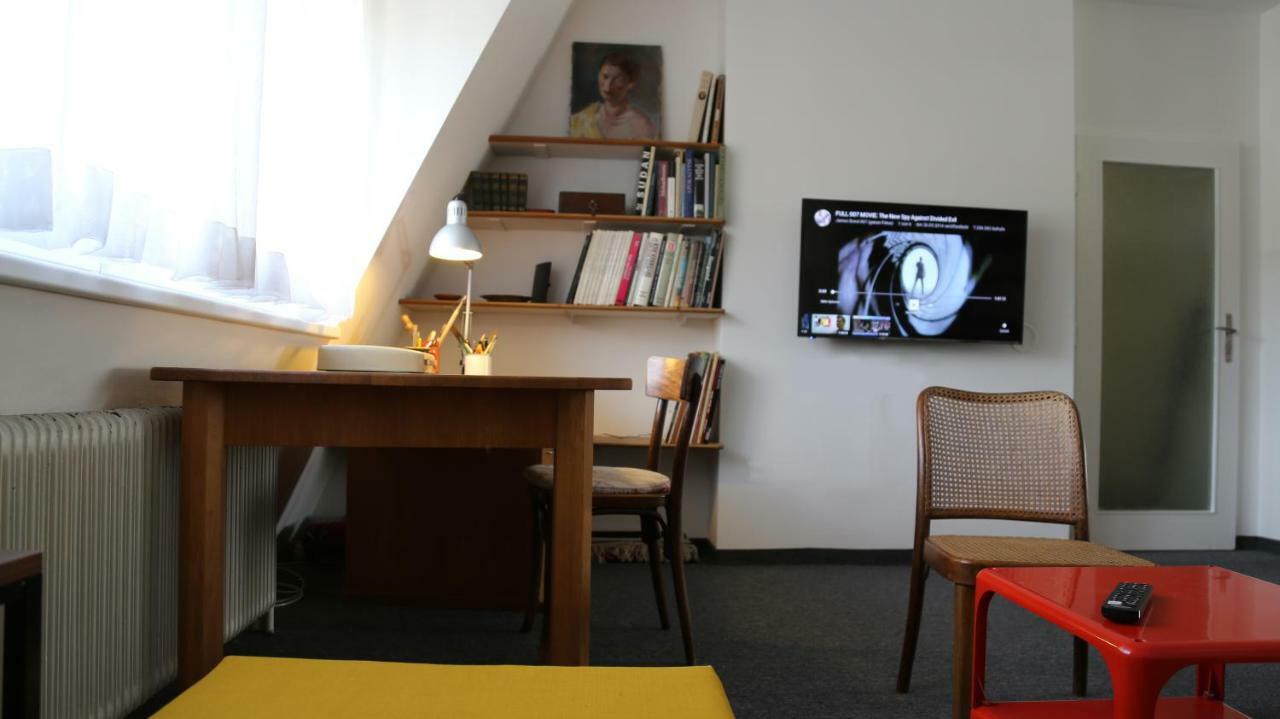Gem Of Midcentury Design Appartamento